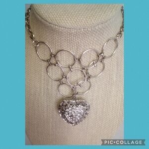 SLIVER Heart Shape Necklace